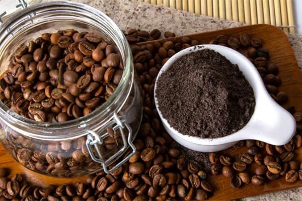 کاربردهای پودر قهوه در خانه