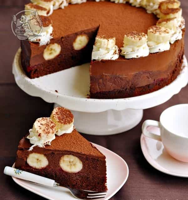 کیک شکلاتی سه لایه