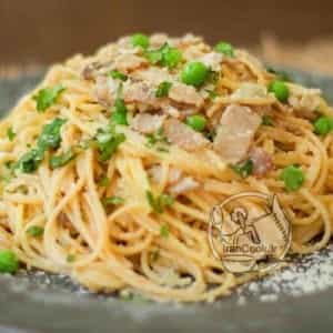 اسپاگتی با نخودفرنگی