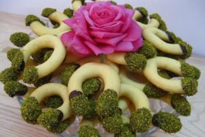 شیرینی نعلی